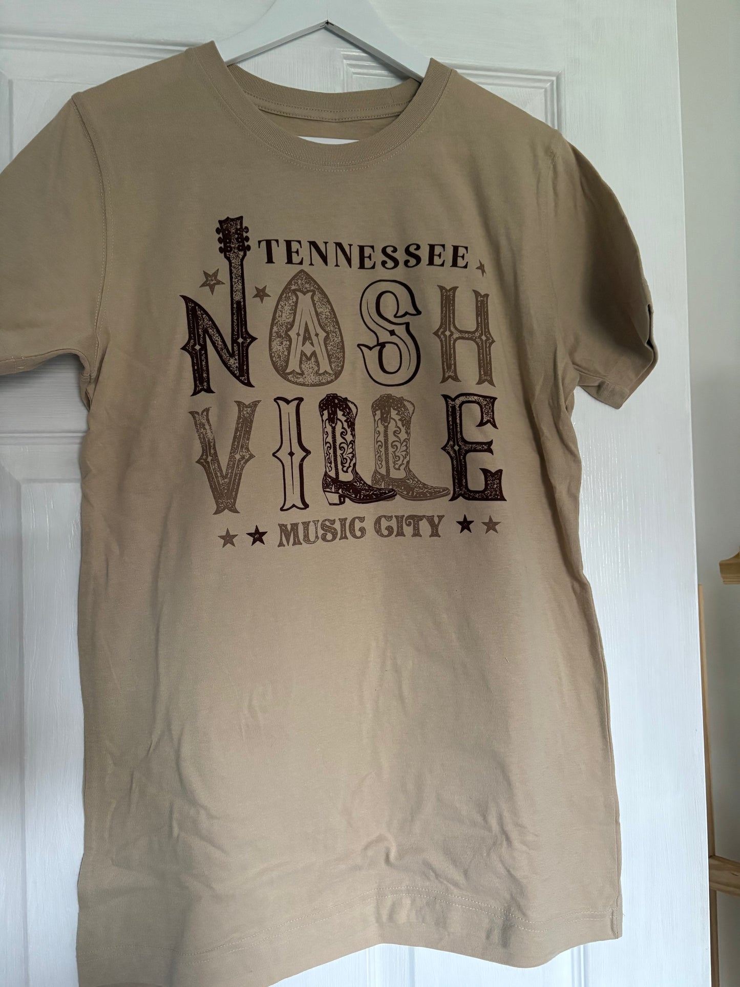 Nashville Graphic Top