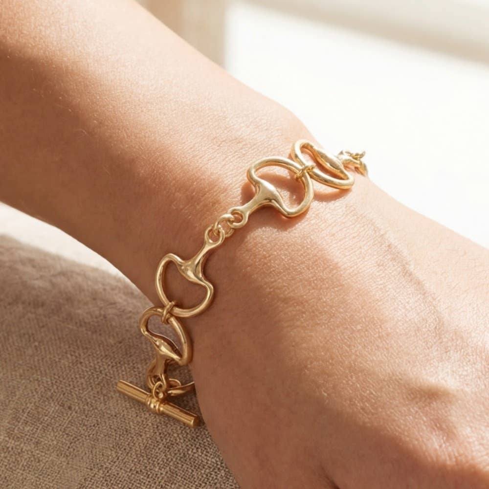 Intricate Metallic Toggle Chain Bracelet